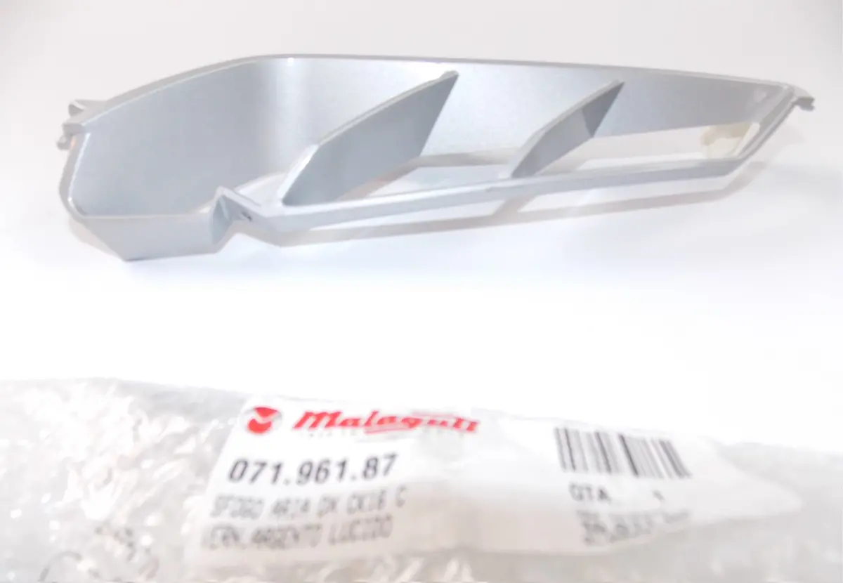 Nos Oem Malaguti Ck16 C Rh Air Vent Silver Polished 071.961.87 1