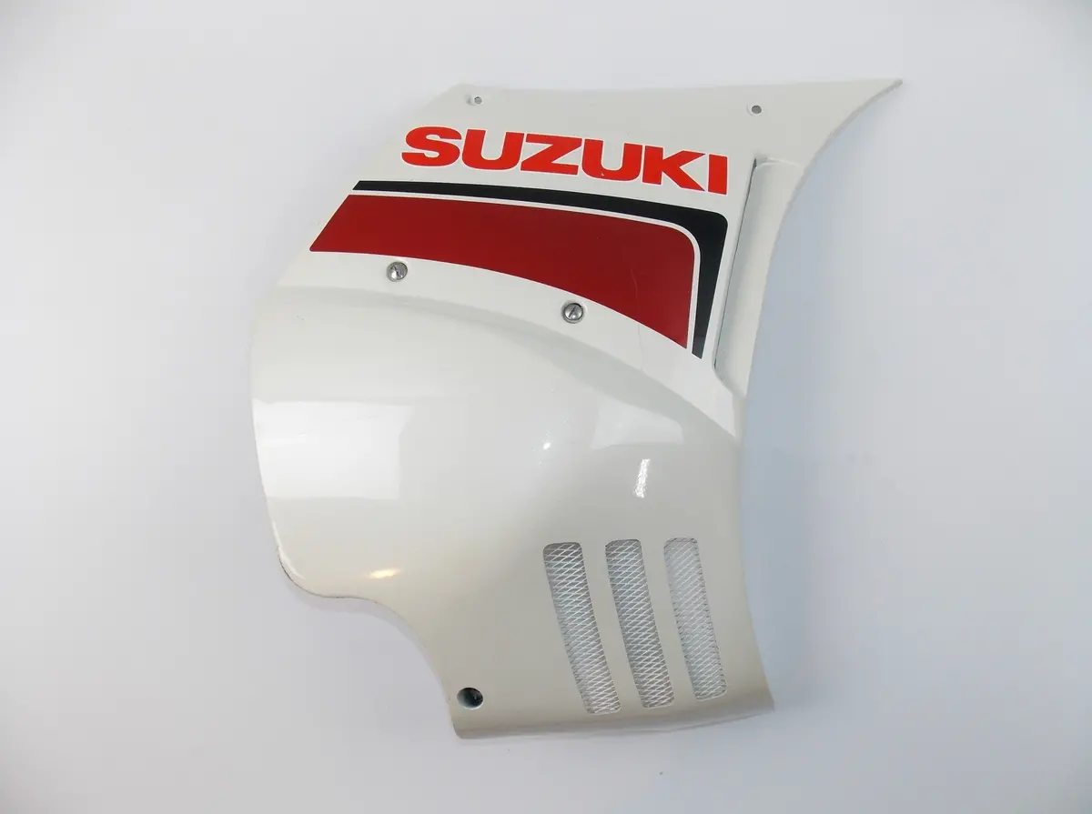 Nos Oem Suzuki Pearl White Plastic Right Side Higher Fairing Panel 1