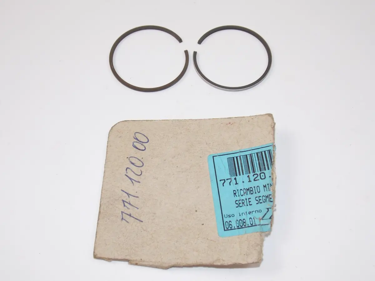 Nos Oem Malaguti Scooter Aprilia Mbk Yamaha 50Cc Piston Ring Set 771.120.00 1