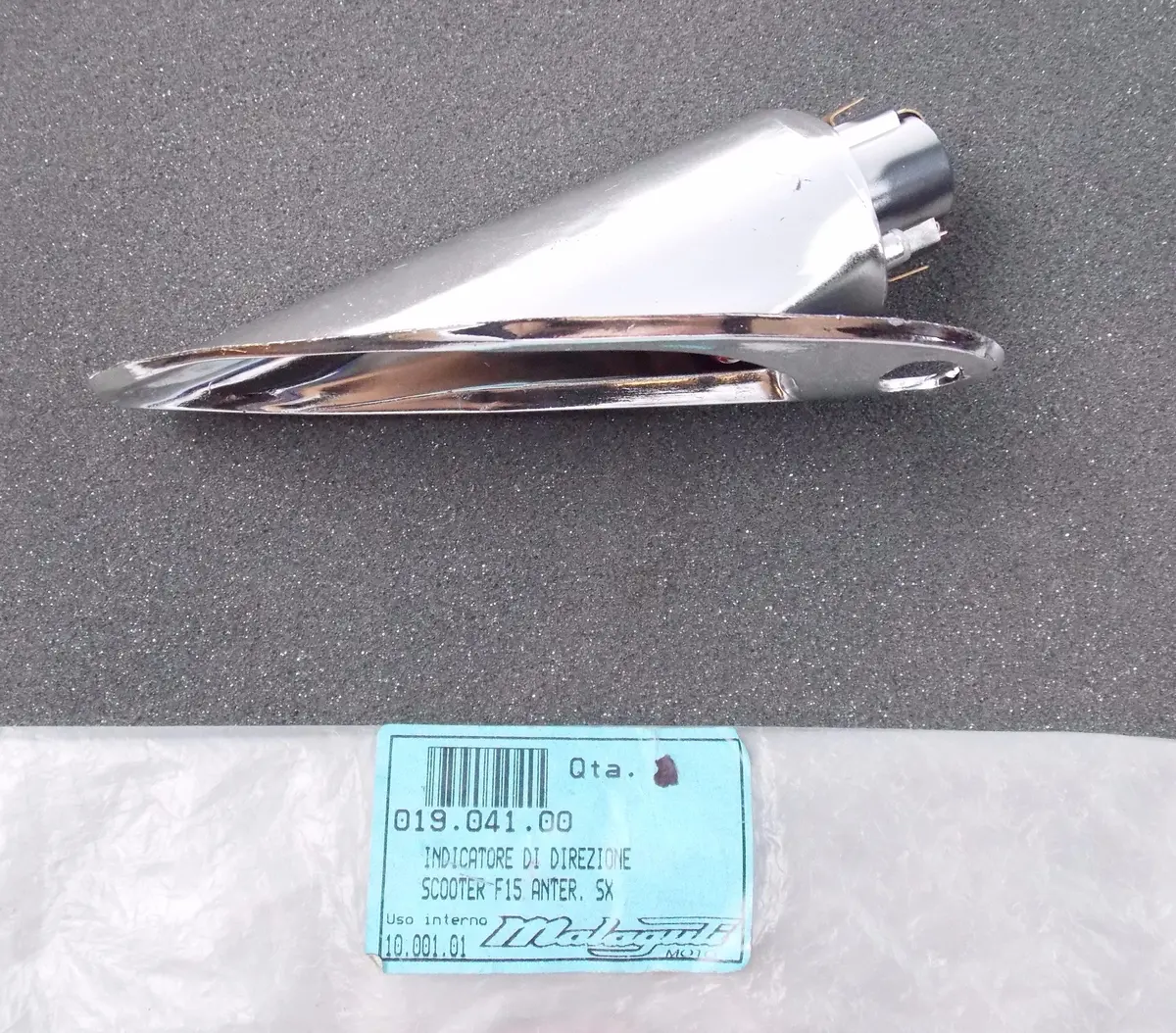 Nos Oem Malaguti 99/01-02 F15 Lc Lh Front Turn Indicator 019.041.00 2