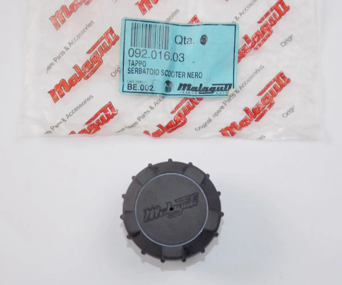 Nos Oem Malaguti F 15 Lc-2D Restyling Kat Euro 2 Fuel Tank Cap Black 092.016.03 1