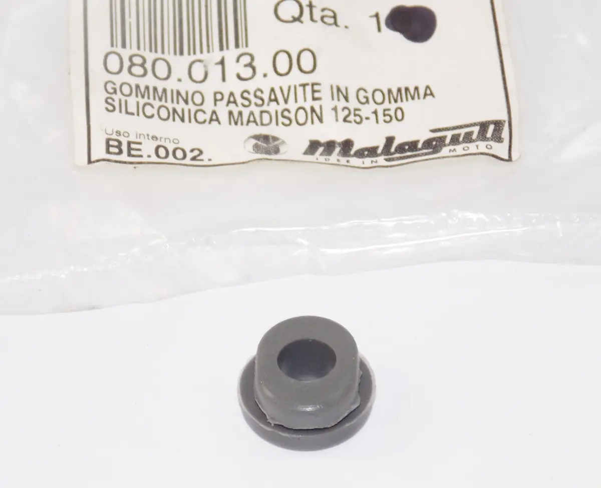 Nos Oem Malaguti Scooter Madison 125-150 Rubber Silicone 080.013.00 1
