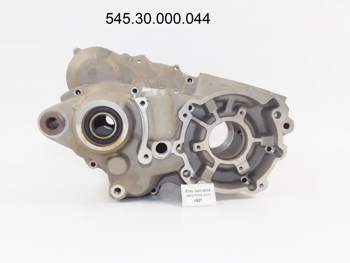 Nos Oem Ktm 1987-1988 240/250 Engine Type 545 Center Crankcase 545.30.000.044 1