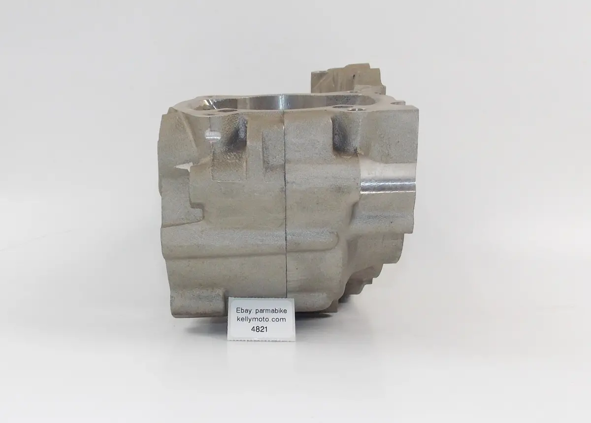 Nos Oem Ktm 1987-1988 240/250 Engine Type 545 Center Crankcase 545.30.000.044 2