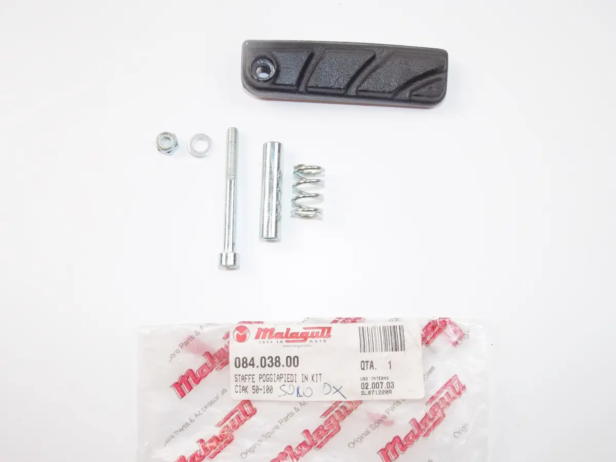 Oem Malaguti Ciak Monodisc Aria Kat Euro 2-2.3 Rh Passenger Foot Rest 084.038.00 1