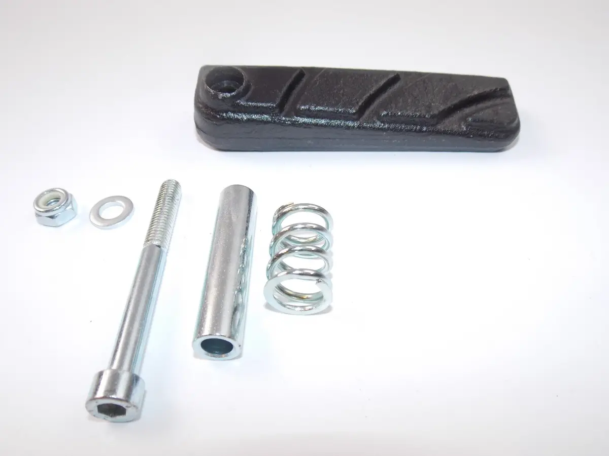 Oem Malaguti Ciak Monodisc Aria Kat Euro 2-2.3 Rh Passenger Foot Rest 084.038.00 2