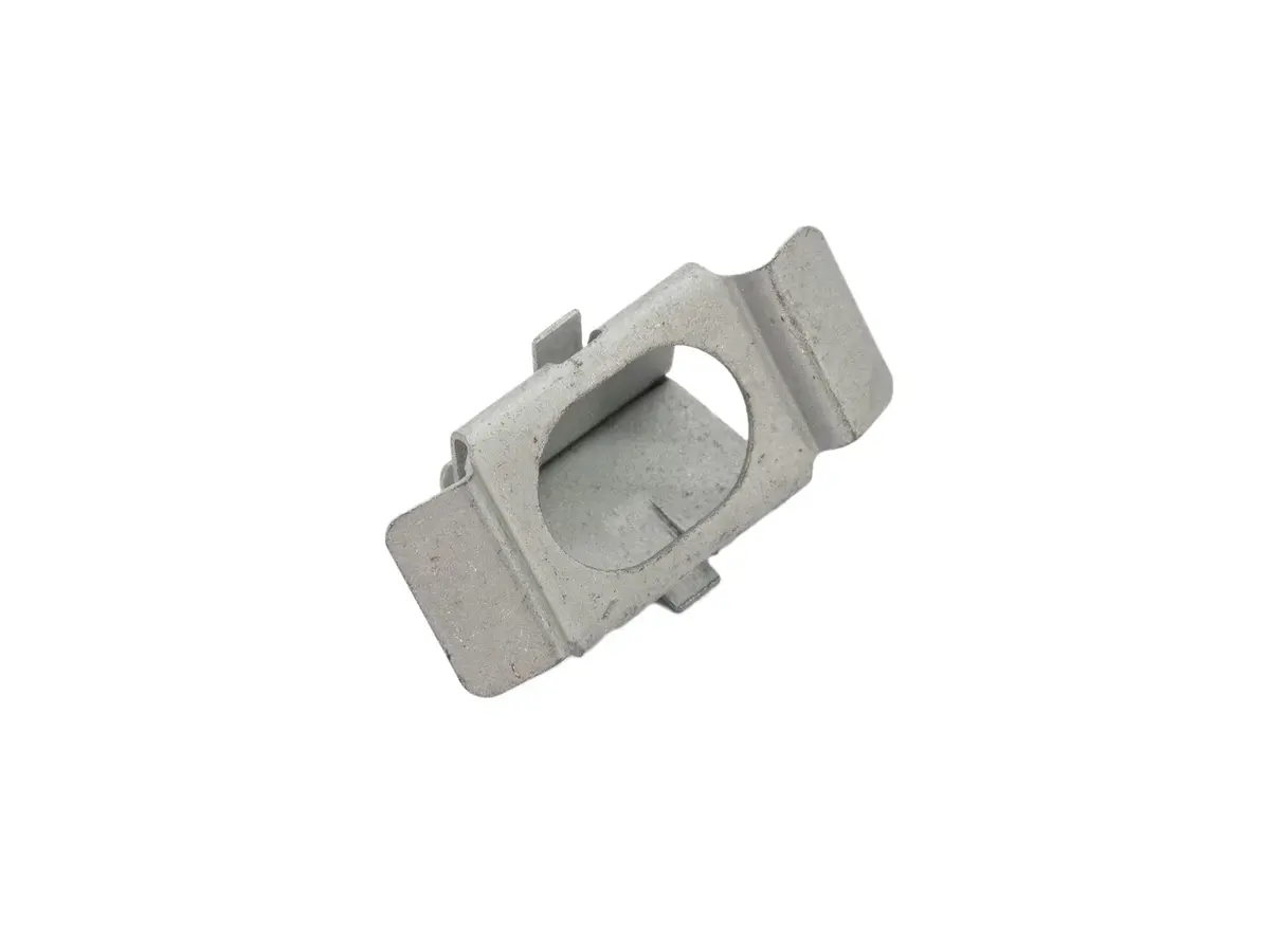 Upper Grille Body Clip [Vanagon] 1