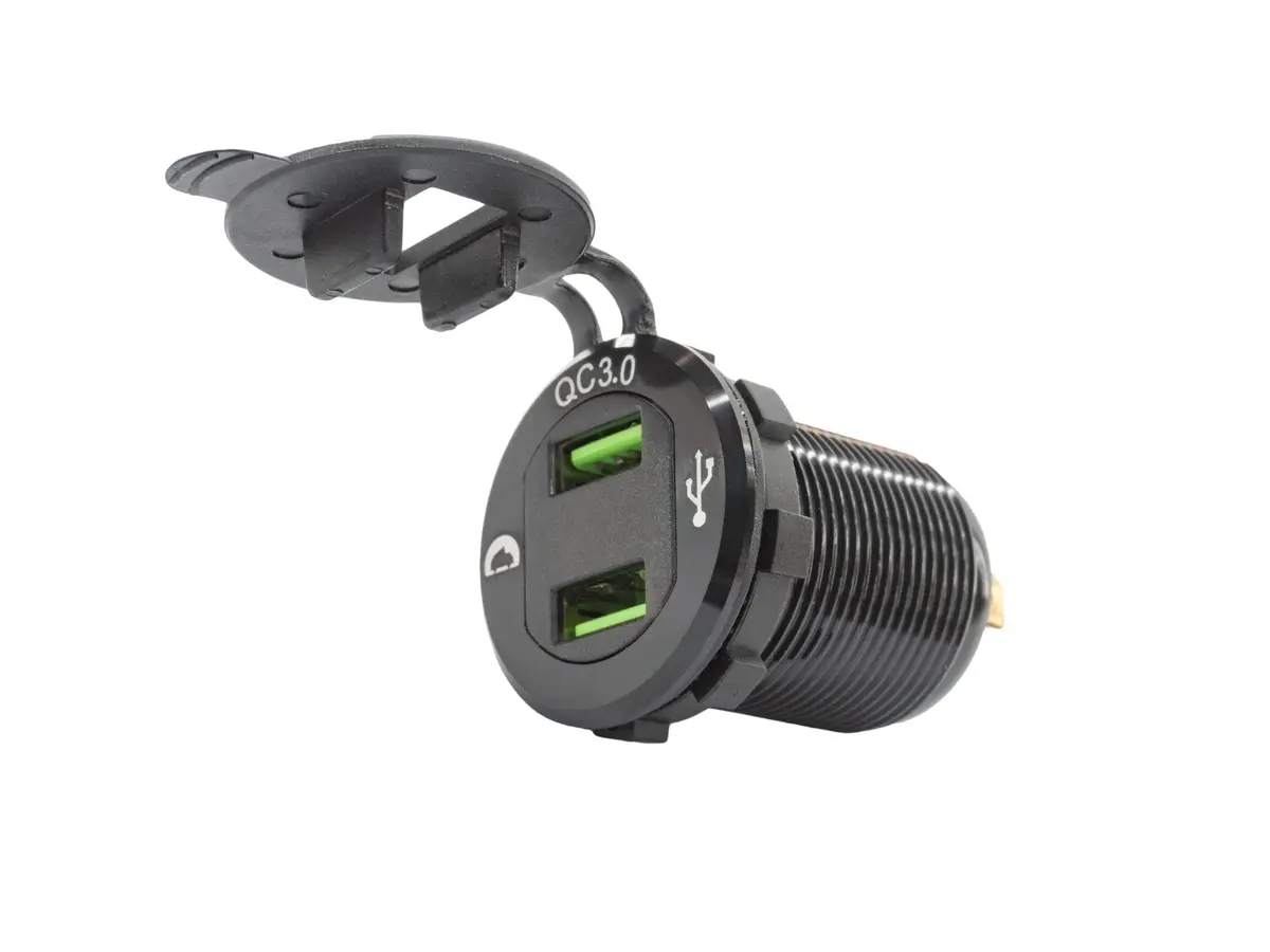Dual Usb 3.0 Outlet With Voltmeter Display 1