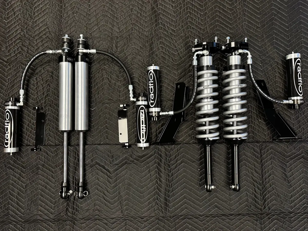 Radflo / Tna 2003-2024 4Runner 6-8'' Shock Set With Remote Reservoir And Compression Adjuster (Set C) (Hp3-3) 1