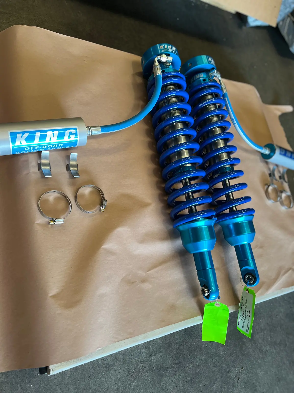 96-04 Tacoma 2.5 Coilover  Set With Reservoir. Fabtech Or Rough Country 6'' - 8'' Lifts Tn522-01 1