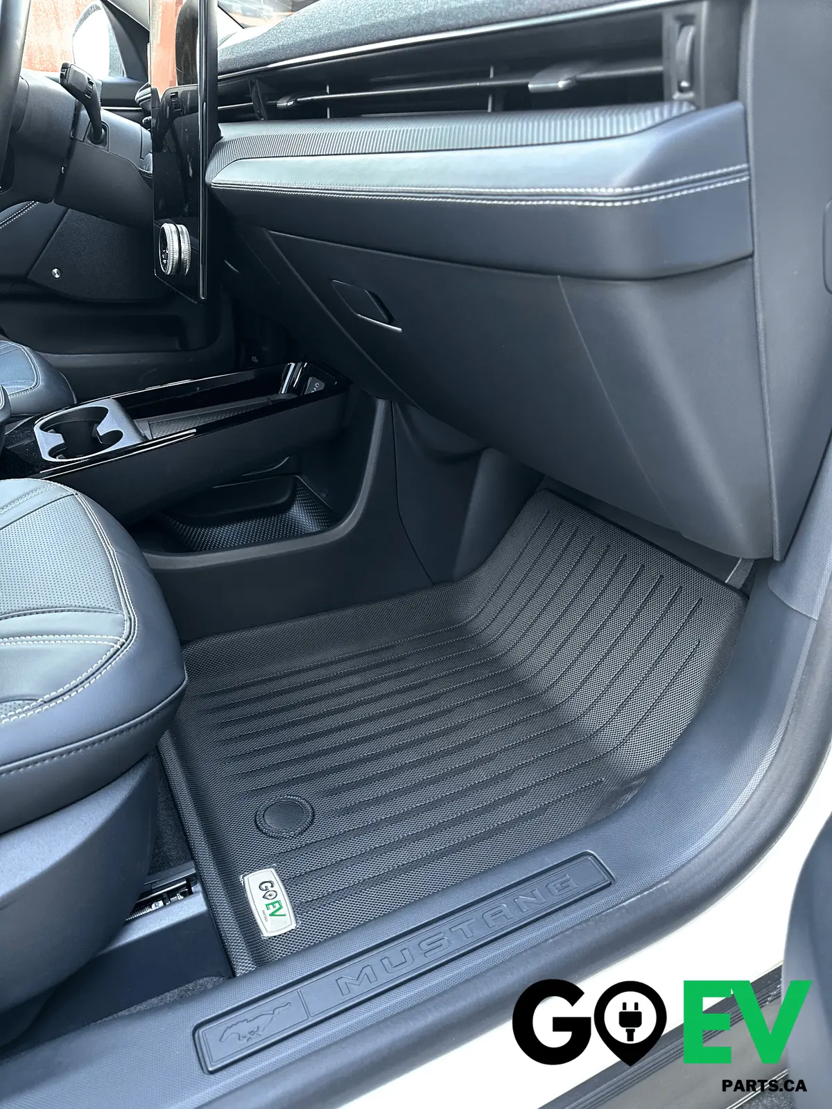 Mustang Mach-E 2021 + Xpe Front And Rear Floor Mat Set 1